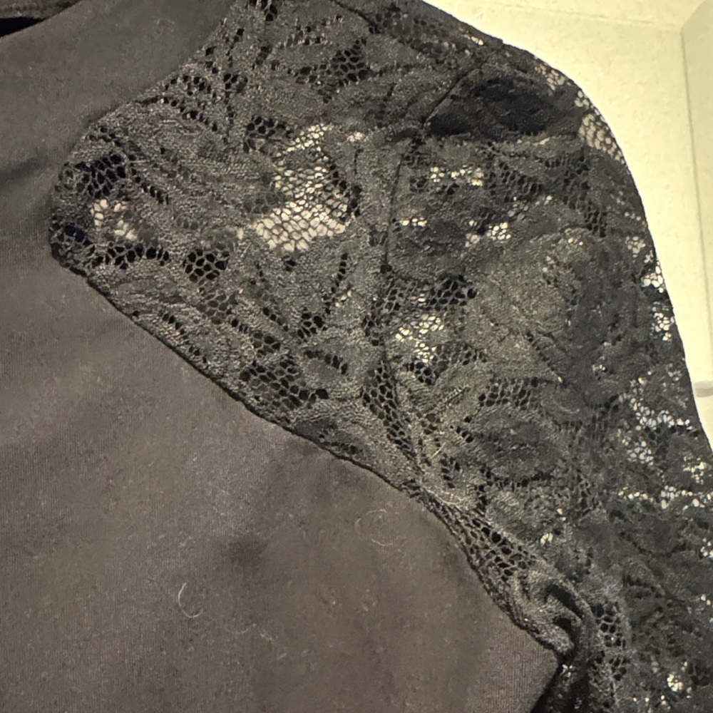 Free People Black Long-Sleeve Lace Sleeve Tee - Picture 4 of 6